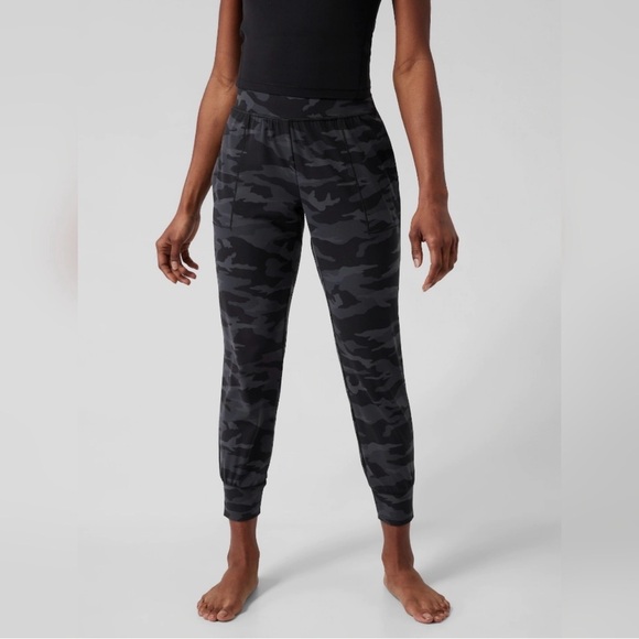 Athleta Pants - Athleta Charcoal Camo Joggers